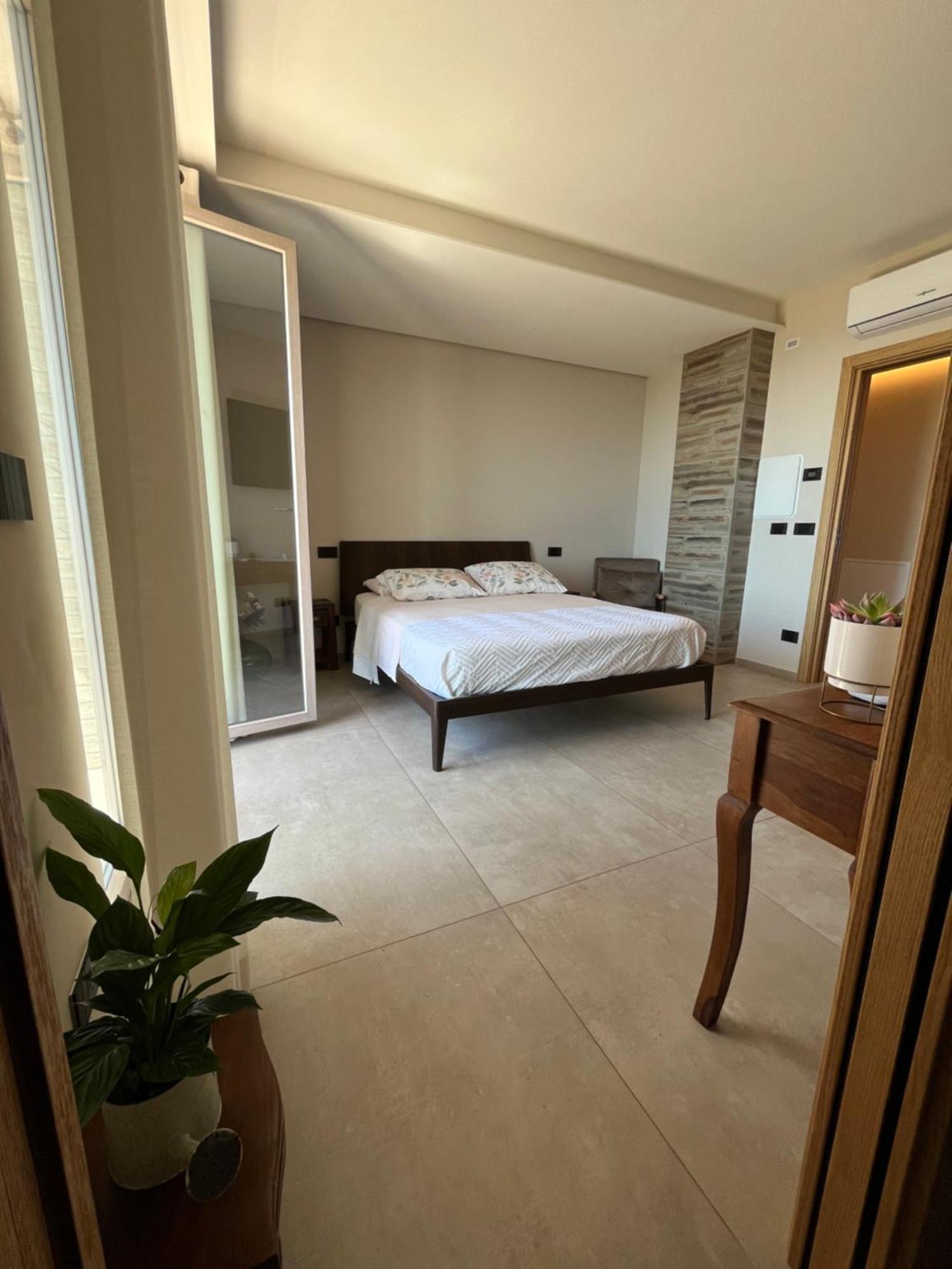 Seta Luxury Apartment Roseto Degli Abruzzi Exterior photo