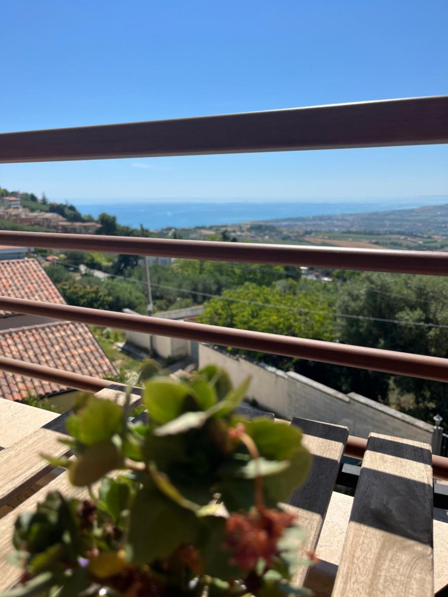 Seta Luxury Apartment Roseto Degli Abruzzi Exterior photo
